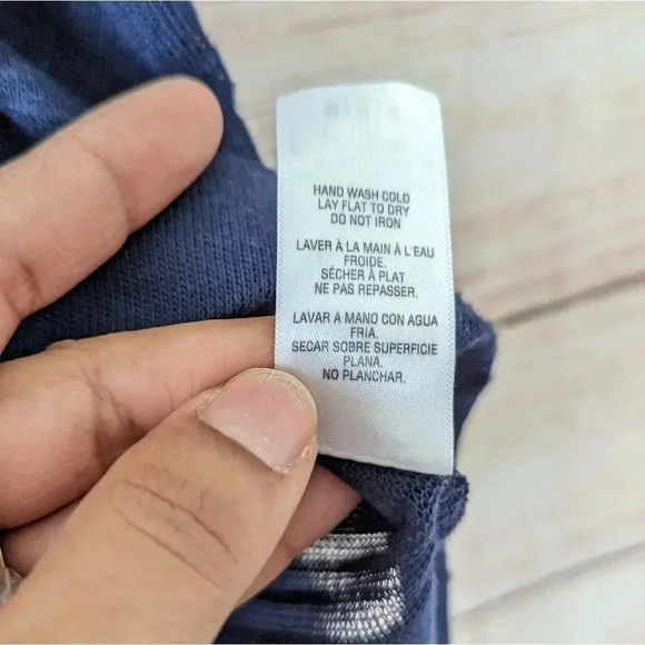 Splendid Size Medium Blue Sheer Knit Blouse Stripe V-Neck Career Top - Picture 7 of 10